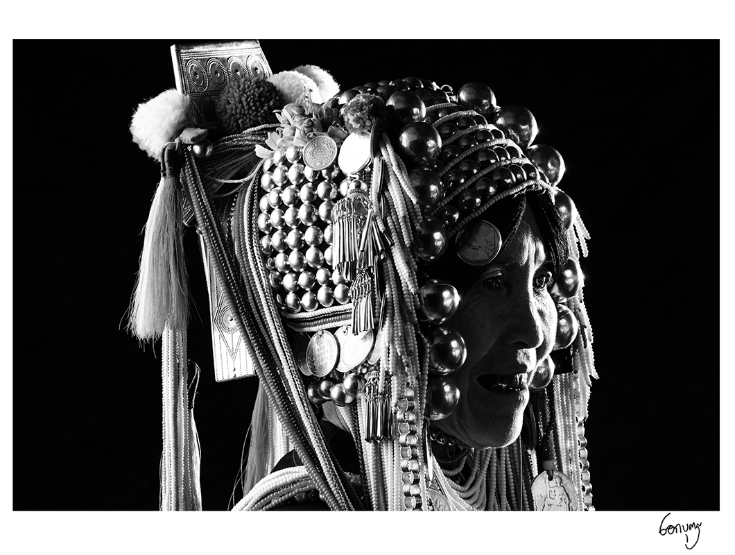 AKHA-016bw